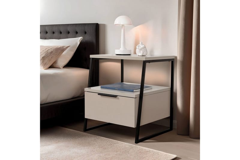 Yöpöytä Kavilash Hiilijalan]{|text_list - Hiilijalan]{|text_list - Huonekalut - Pöytä & ruokailuryhmä - Apupöytä & sivupöytä - Yöpöytä